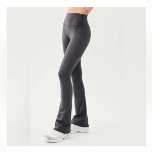 Splits59 Raquel Flare Leggings